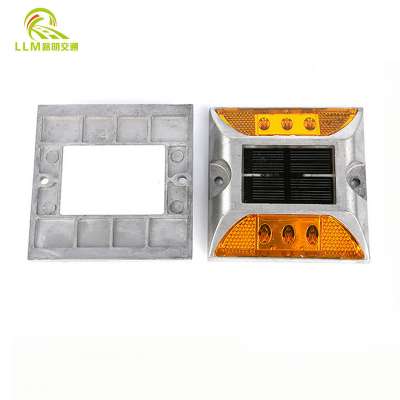 Hot sale CE approved high quality strengthen led solar road reflector