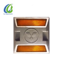 Embedded Design Plastic Solar Road Studs IP68 High Quality Battery